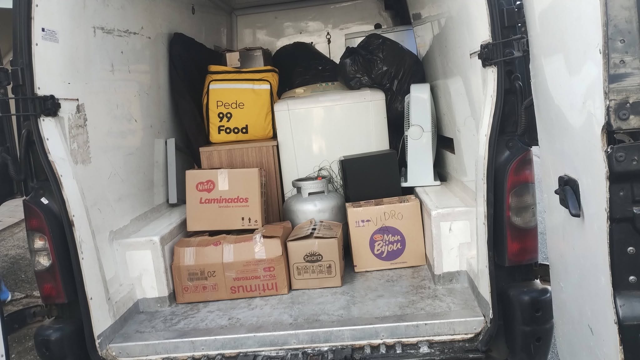 Transporte de móveis em Poços de Caldas